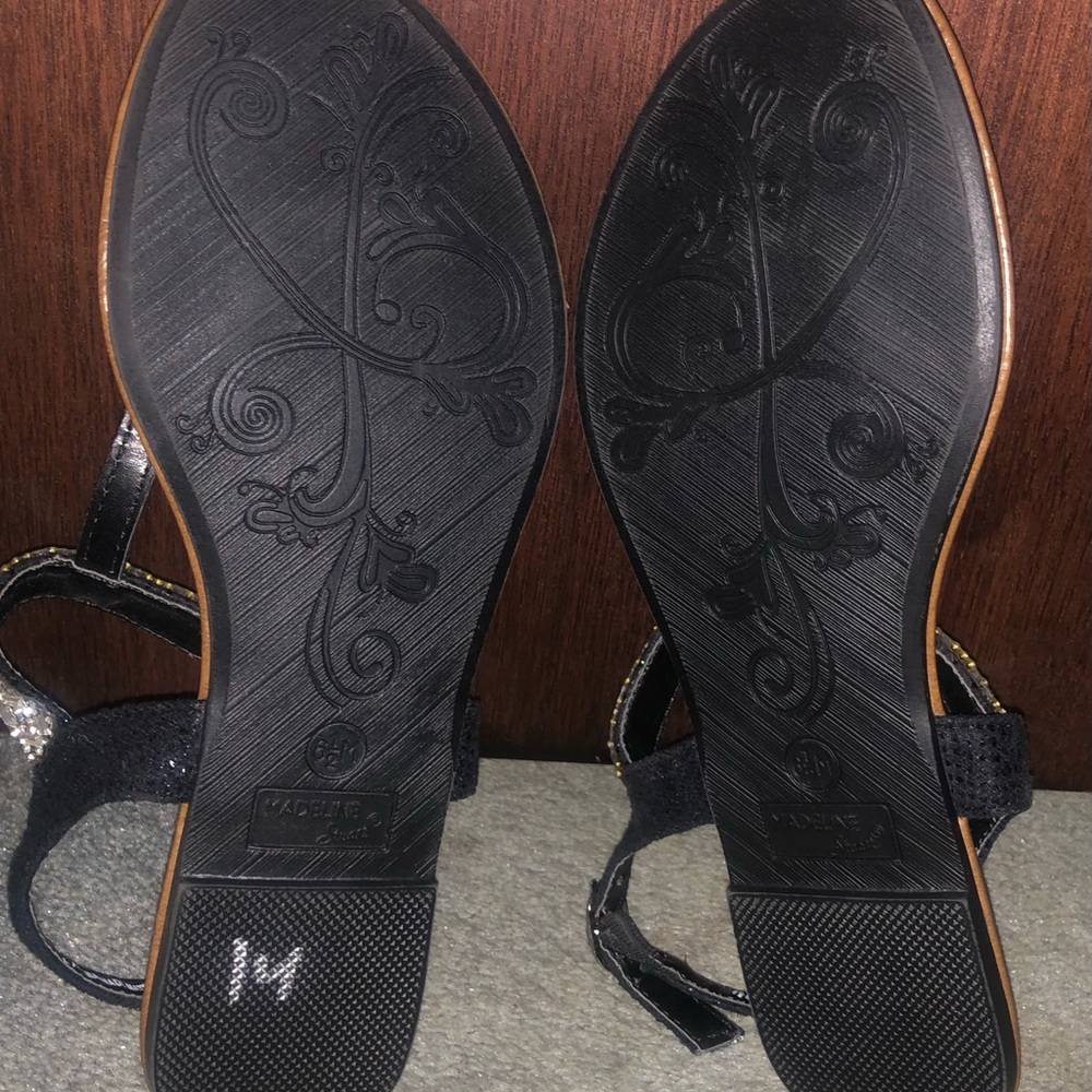 Sandals - Picture 2 of 2